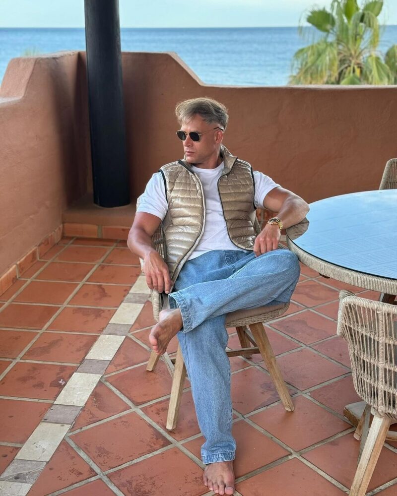 «Мой Дмитрий — магистр экономики»: как сейчас выглядит 43-летний сын 69-летней Натальи Андрейченко