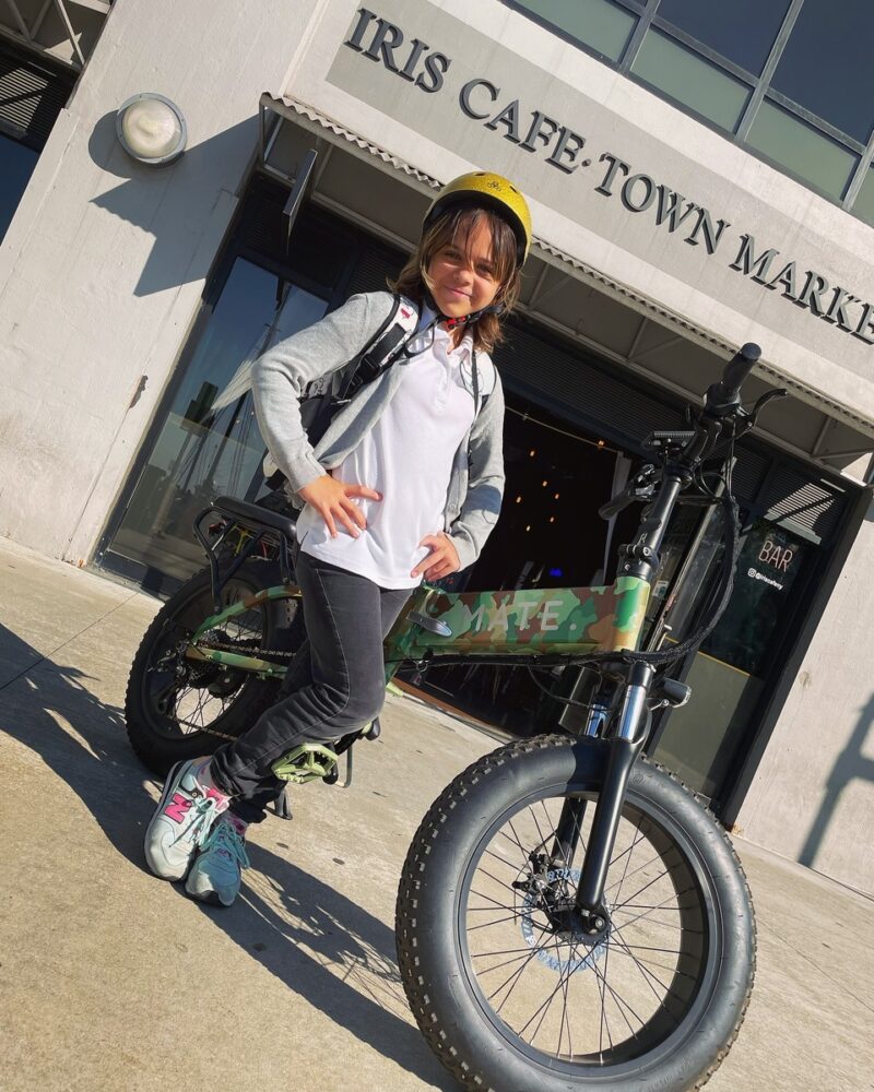 «Не пришлось бы менять привычный уровень жизни»: почему 37-летняя Ольга Шелест ждала 12 лет, прежде чем стать мамой