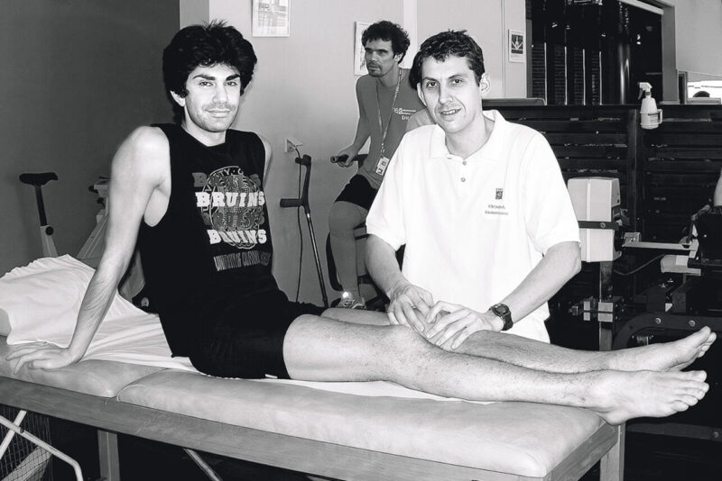 Николай Цискаридзе получил серьезную травму колена.