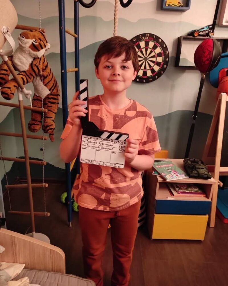 «Ты уже выше меня!»: как выглядит 14-летний сын Саши и Тани, который вырос на глазах у миллионов