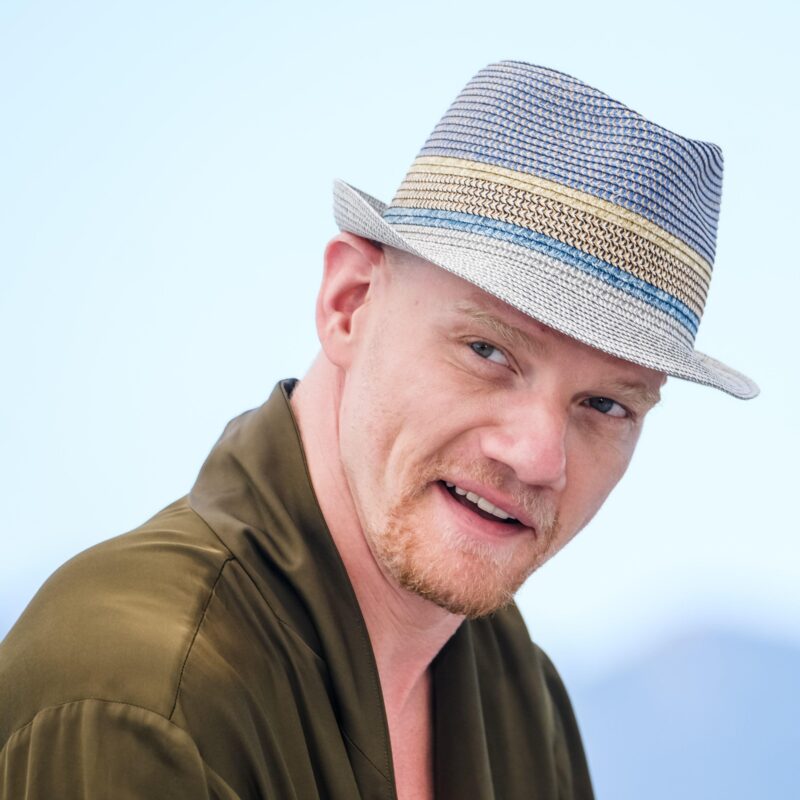 «Вечный холостяк» сдался: неожиданный брак Юрия Колокольникова