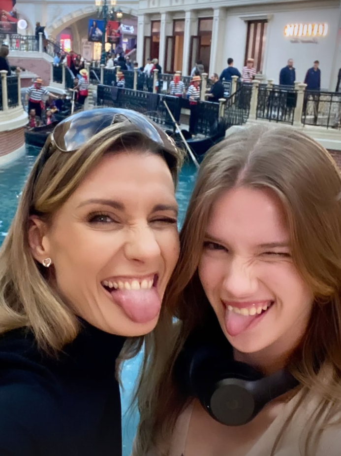 «Я поправился на 30 килограммов»: как изменился любимец миллионов, а его дочь-красавица уехала в США