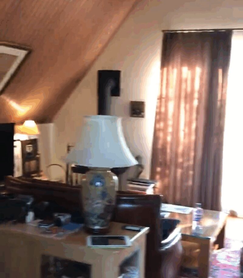 «Ей всегда хотелось тишины»: как 79-летняя Наталия Аринбасарова живёт в доме сына Егора Кончаловского и его семьи