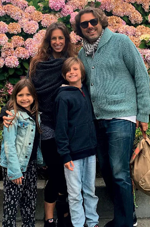 Даниил Магомаев со своей семьёй в наши дни.