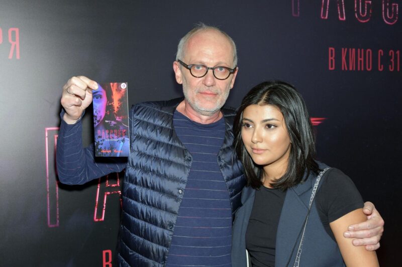 Шестой брак Гордона: 20-летняя жена и миллионы на алименты