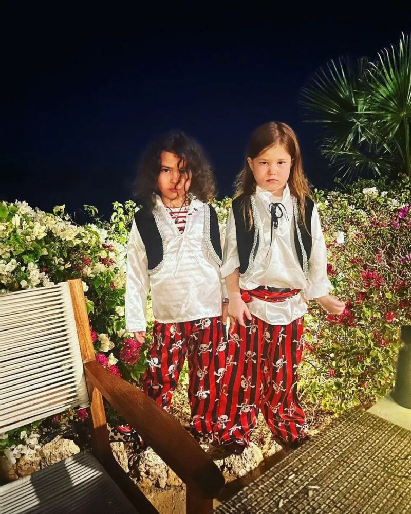 Дочери Агнии Дитковските.