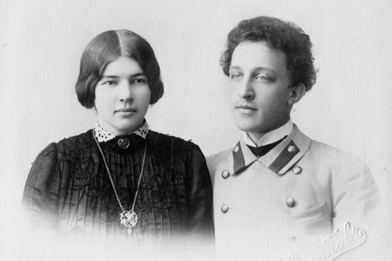 Александр Блок и его единственная законная супруга Любовь Менделеева.