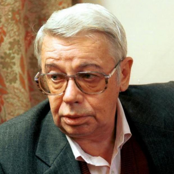 «Он мечтал о Гамлете, а ему предлагали выпить»: как роковая роль Шурика убила драматического актёра Александра Демьяненко в 62 года