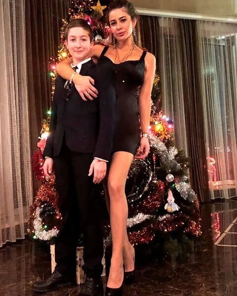 «Он сходил с ума от любви»: чем обернулся первый брак Евгения Плющенко с дочерью бизнесмена и как Мария Ермак спустя 18 лет нашла покой