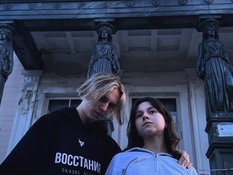 «Он просто сказал, что несчастен»: как сложилась жизнь Елены Бережной после ухода мужа и чем заняты ее дети