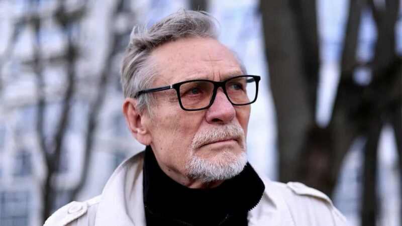 «Он не пришел на выписку»: как сложилась судьба внебрачной дочери Александра Михайлова, которую он не признавал 34 года