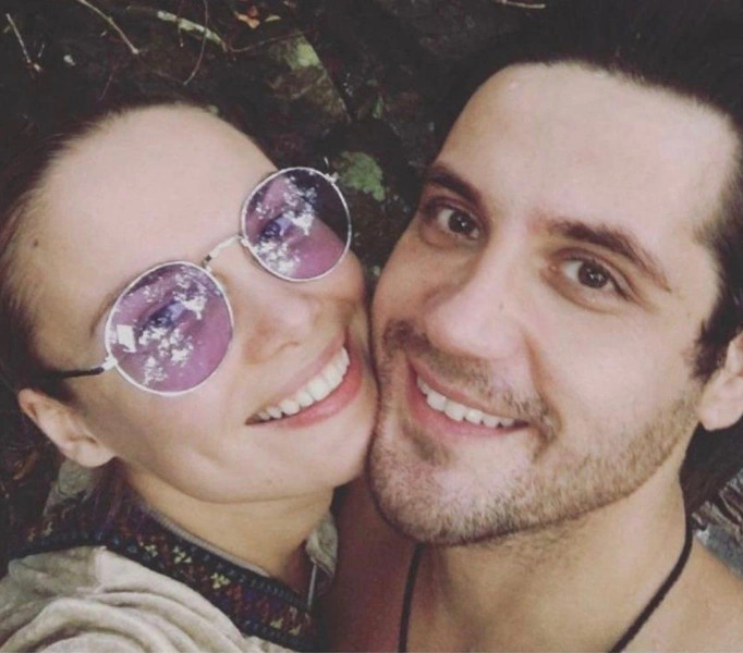 43-летняя актриса Ольга Арнтгольц вновь свободна после пятилетнего брака с Марком Богатырёвым.