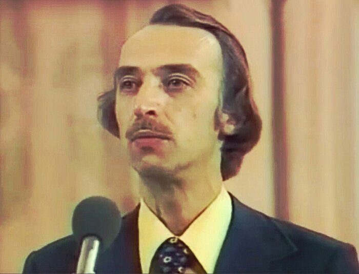 Александр Иванов.