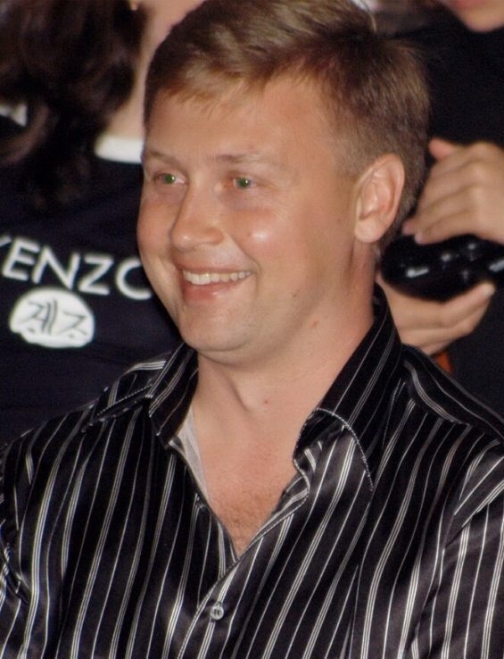 «Он не бросил детей»: чем отплатила Анастасия Заворотнюк своему бывшему мужу Дмитрию Стрюкову, от которого родила двоих детей