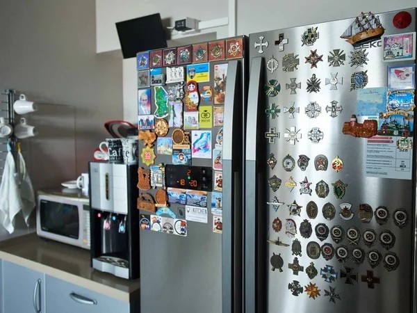 «Там нет уюта»: как выглядит 120-метровая квартира Анатолия Вассермана за 30 млн рублей, в которой он живёт уже 12 лет