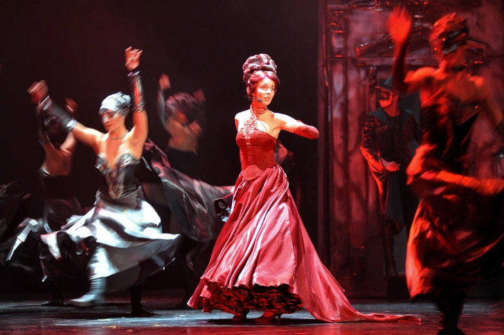 За роль в «Монте-Кристо» Валерия получила ряд наград