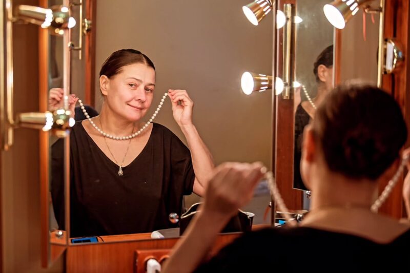 «Прямо бабушка»: почему дочь Ларисы Голубкиной так похожа на мать Андрея Миронова?