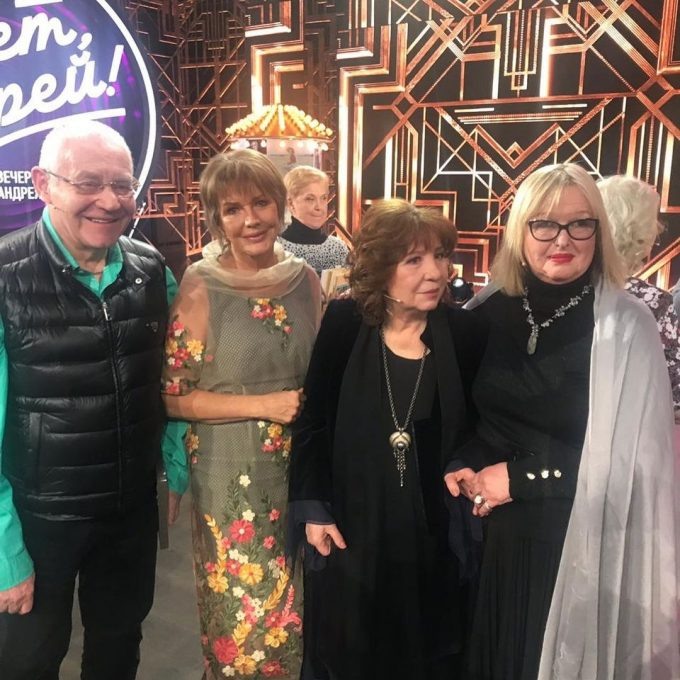 Елена Проклова и Елена Соловей на съёмках шоу Андрея Малахова в 2020 году.