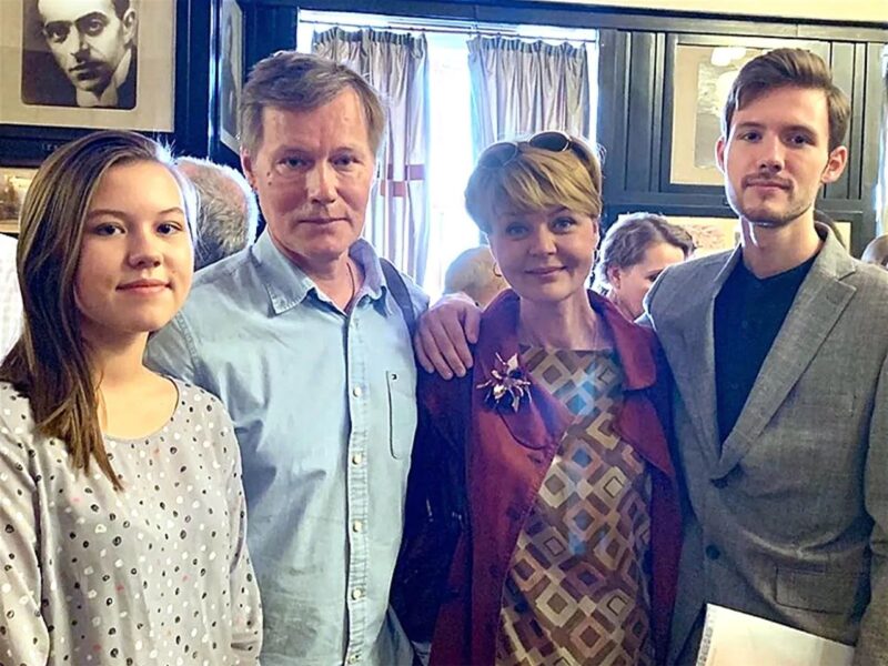 Андрей и Таисия Гордины с родителями.