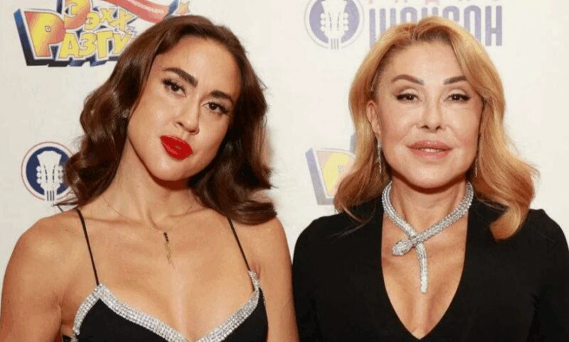 Любовь Успенская и Татьяна Плаксина на публике.