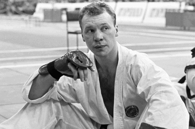 Юные годы Анатолия: время поиска себя и первых увлечений.