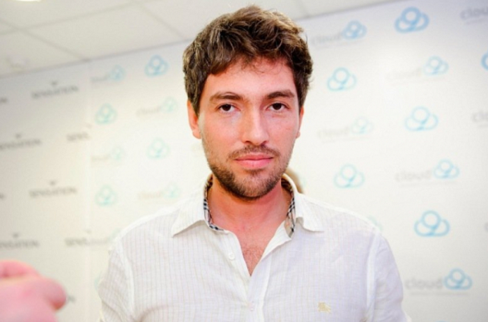 Андрей Резников, сын музыканта.