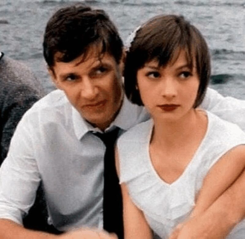 На съёмочной площадке с Александром Абдуловым в 90-х: яркие моменты ушедшей эпохи.