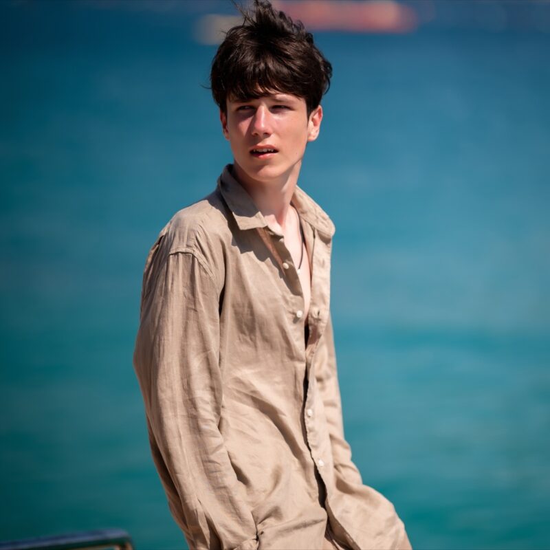 «Он ушёл в актёрство, но по характеру военный»: как выросли сыновья 47-летней Екатерины Климовой и Игоря Петренко