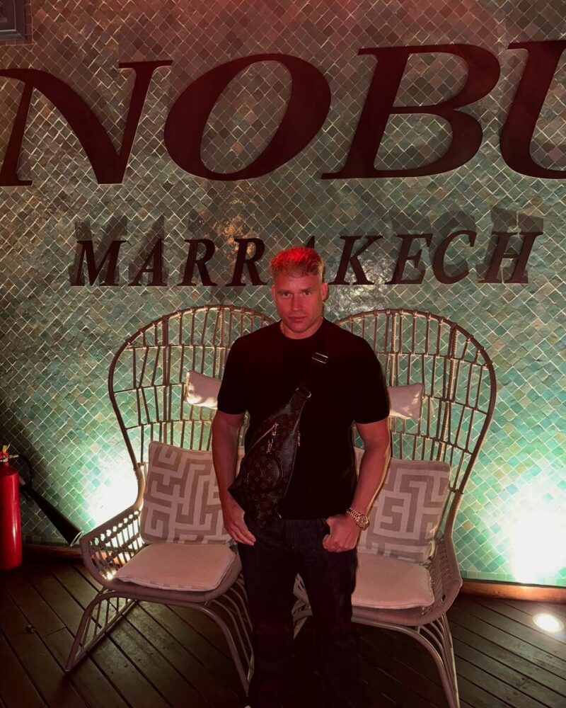 «Мой Дмитрий — магистр экономики»: как сейчас выглядит 43-летний сын 69-летней Натальи Андрейченко