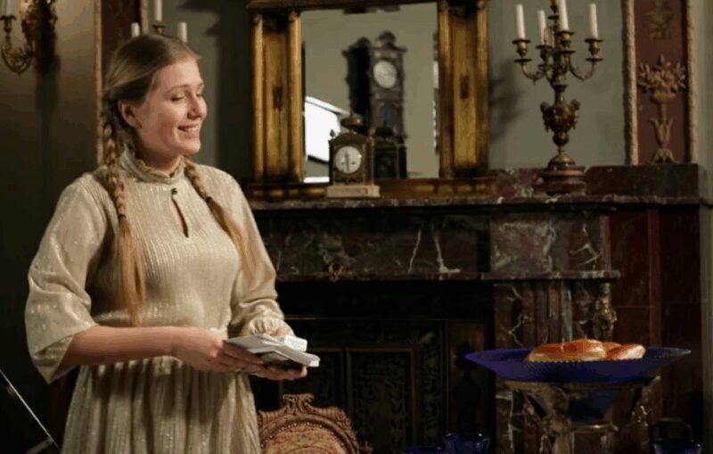 Карина Андоленко в фильме «Богатая Маша».