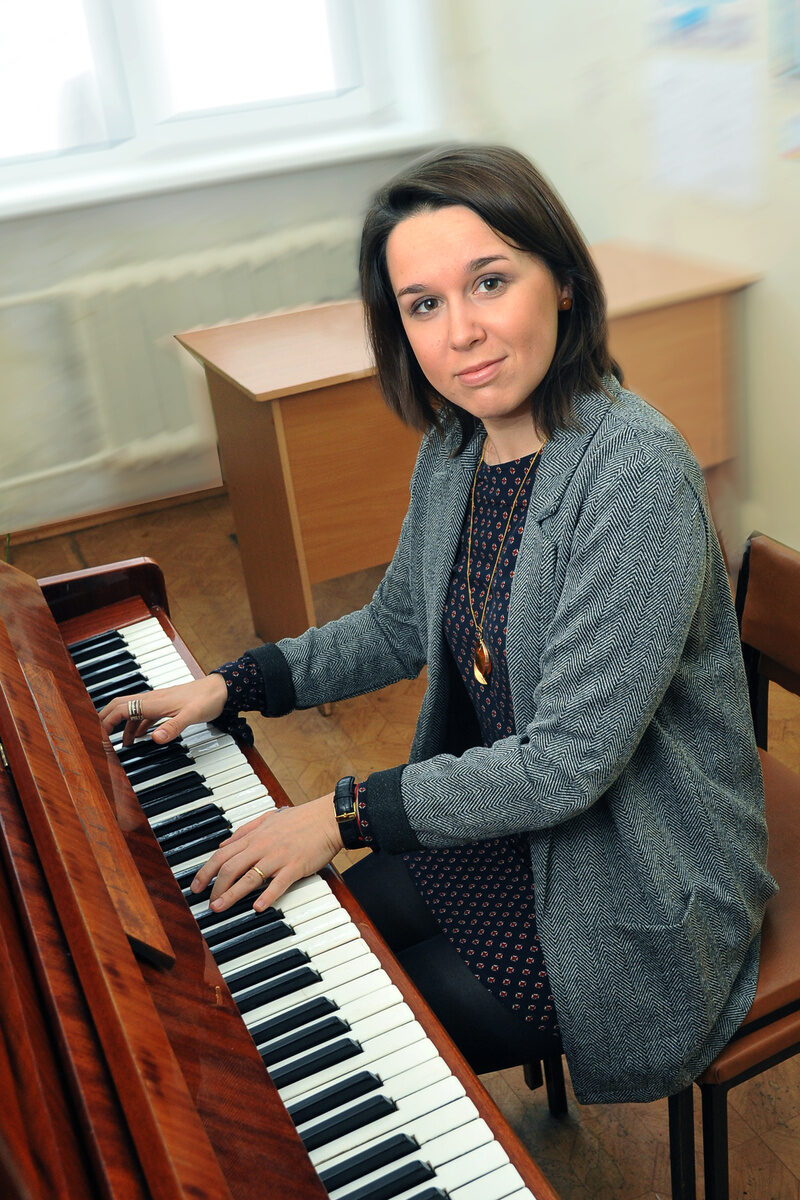 70 лет Евгении Симоновой: как сложились судьбы дочерей той самой «невесомой» девушки из кино?