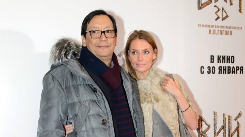 «Мне всё казалось игрой»: почему 20-летний гражданский брак Любови Толкалиной и Егора Кончаловского завершился громким расставанием