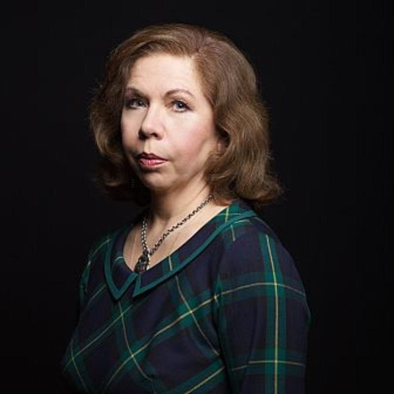 «Он был далёк от идеала»: дочь Анатолия Папанова в 70 лет, как сложилась жизнь Елены Папановой