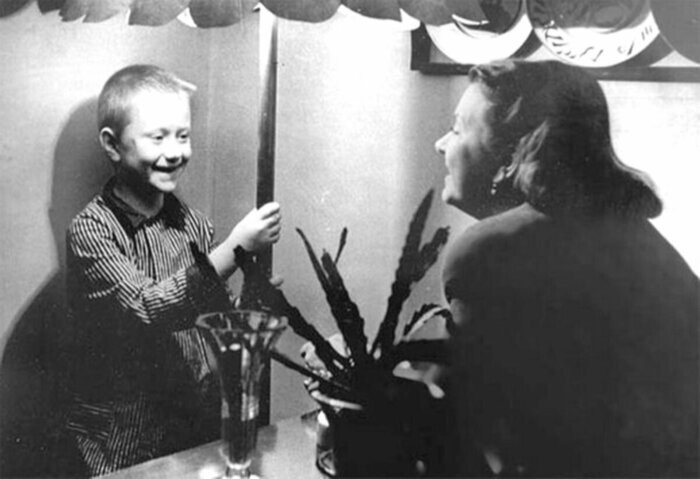 «Прямо бабушка»: почему дочь Ларисы Голубкиной так похожа на мать Андрея Миронова?