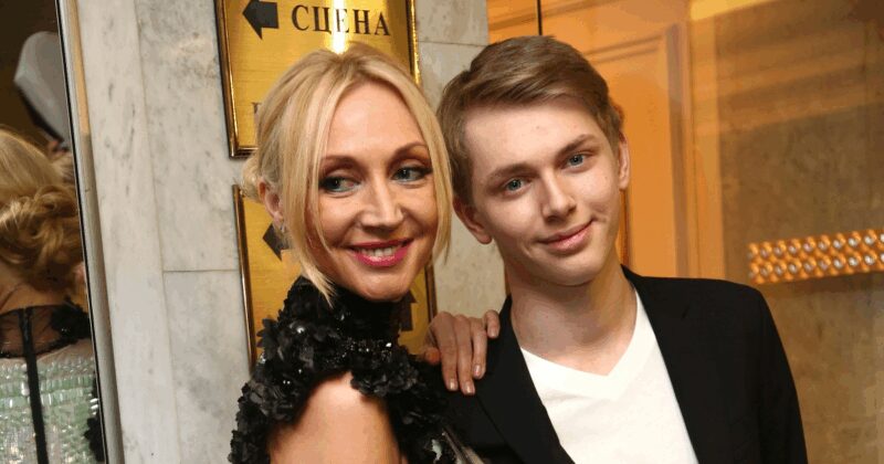 Кристина Орбакайте с повзрослевшим сыном Дени.