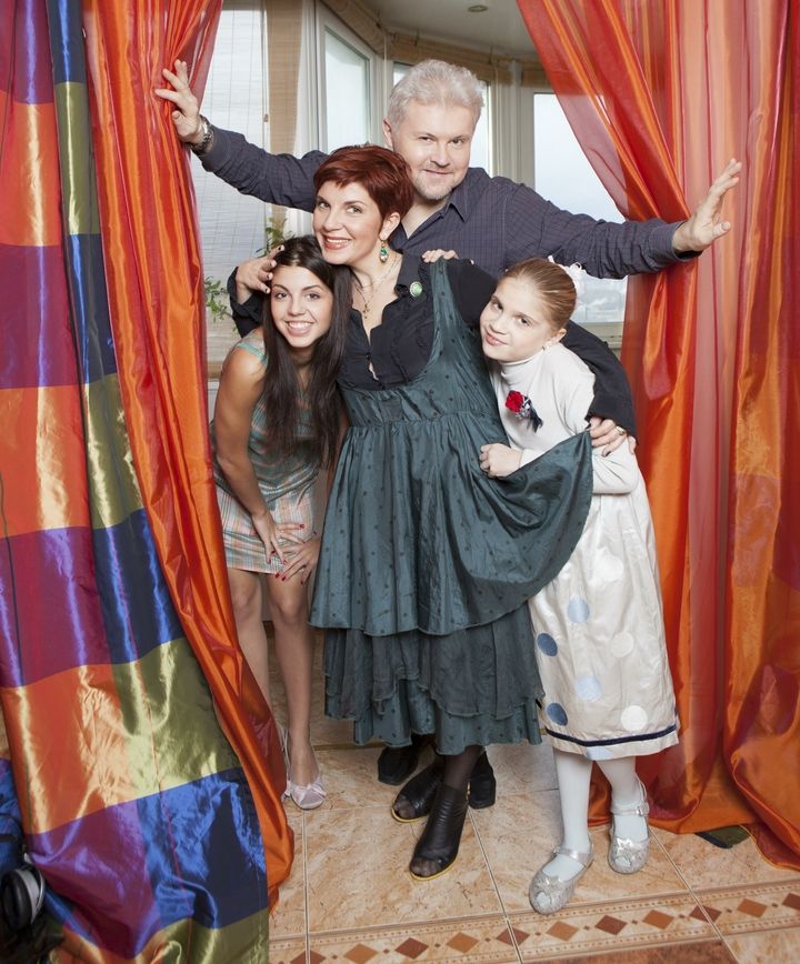 Вячеслав Невинный-младший с женой и дочерьми.