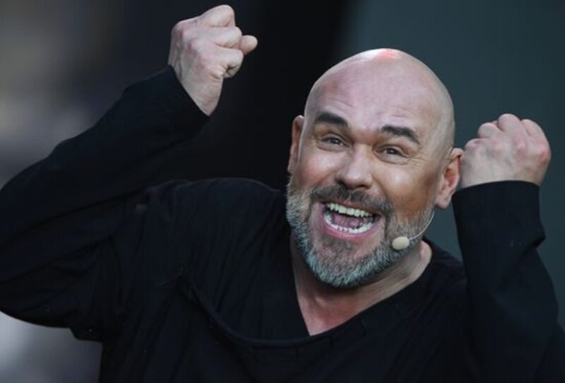 Многие талантливые артисты так и не дождались официального признания.