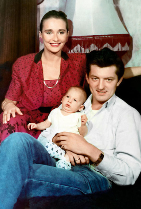 Актриса Ия Нинидзе со вторым мужем Сергеем Максачёвым и сыном Георгием.