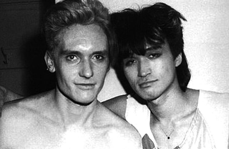 Культовые фигуры 80-х: Сергей Пенкин и Виктор Цой.