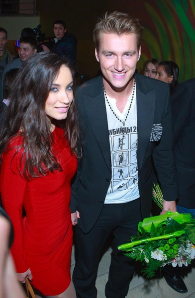 Сейчас Виктория замужем за Беркели Овезовым