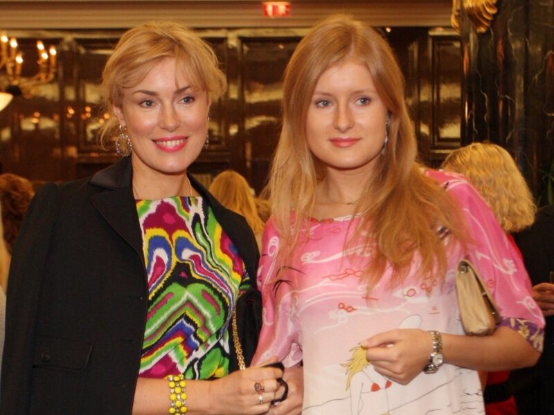 «Ты выглядишь как мужчина»: почему 36-летняя дочь Марии Шукшиной разорвала отношения с родными и увлеклась бодибилдингом