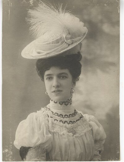 В 17 лет Ваганова стала частью труппы Мариинского театра