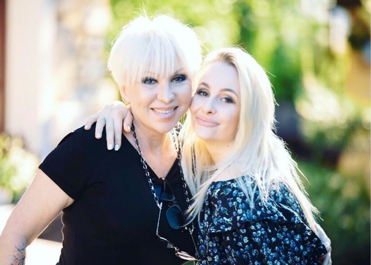 «Её смех помогал нам»: как сложились судьбы детей Валентины Легкоступовой после трагедии в 54 года