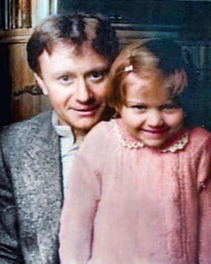 «Прямо бабушка»: почему дочь Ларисы Голубкиной так похожа на мать Андрея Миронова?