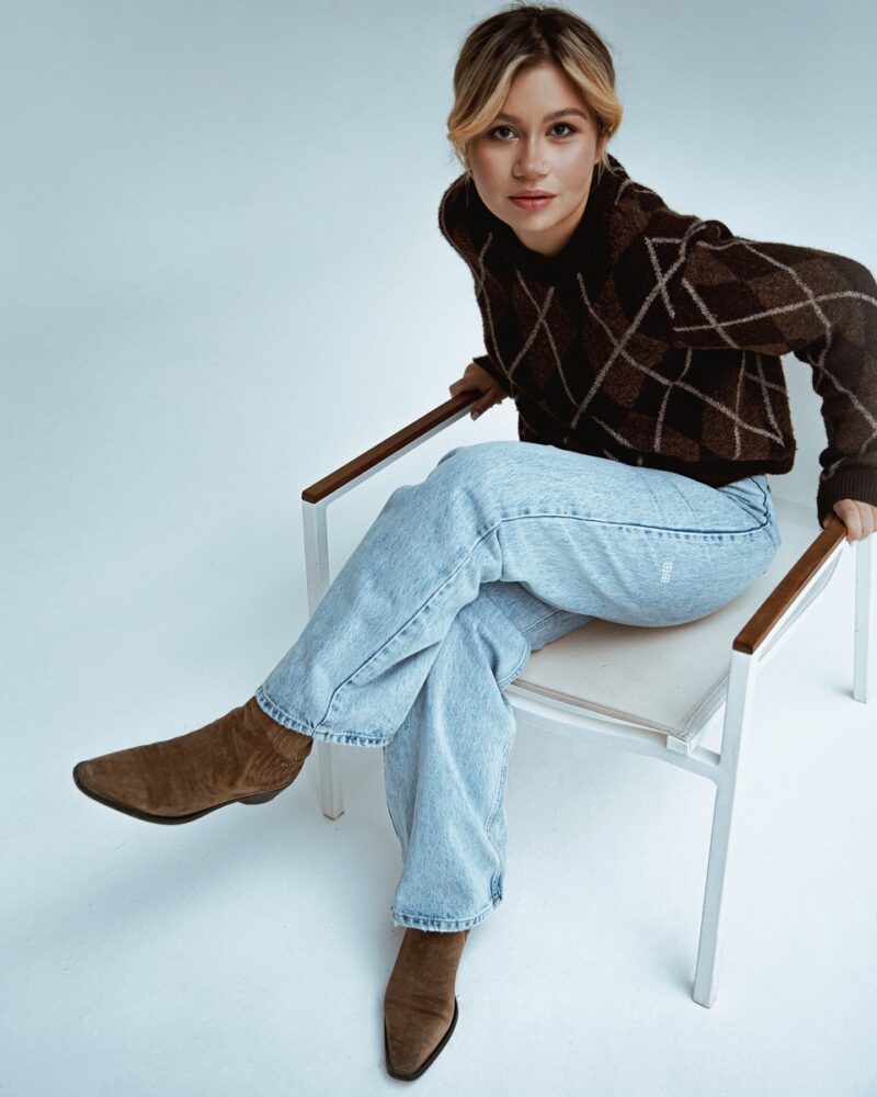 «Она пошла по моим стопам, но фамилию отца не взяла»: как выглядит единственная дочь Станислава Дужникова, которая уже дебютировала в кино