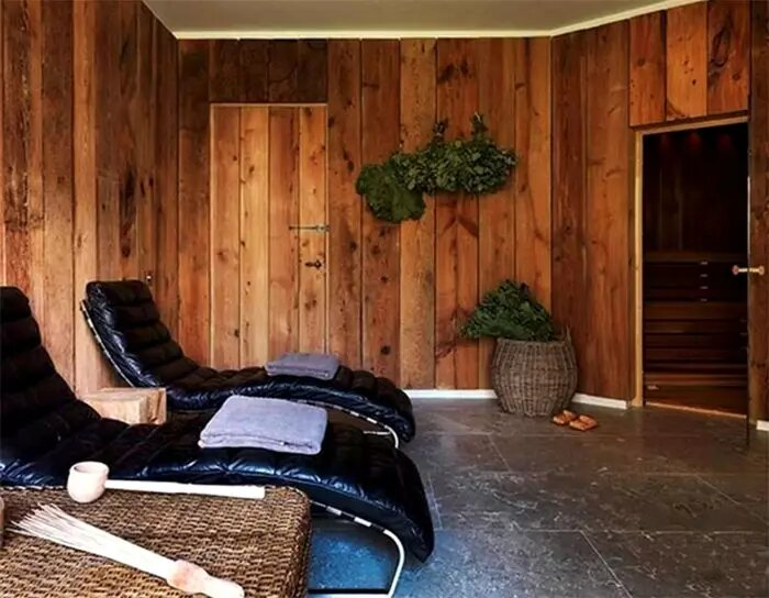 Не пошёл по стопам отца: как 59-летний Степан Михалков построил империю, но живёт в доме, «не похожем на детский садик»