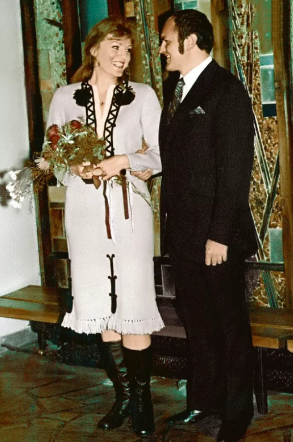 Анна Герман и Збигнев Тухольский в день своей свадьбы, 1972 год.