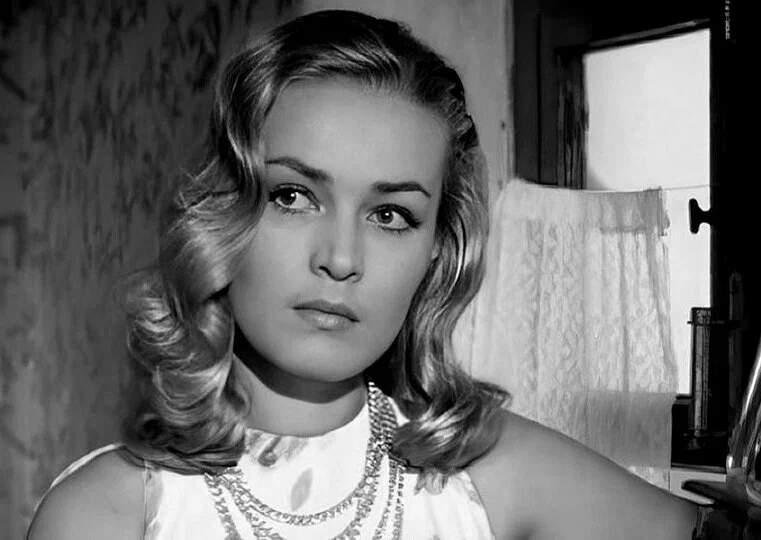 Кадр из фильма «Два билета на дневной сеанс», 1966 год, с участием Людмилы Чурсиной