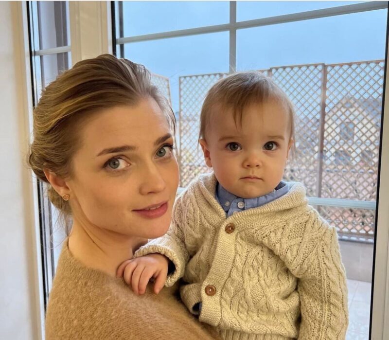 Алина Ланина с сыном.