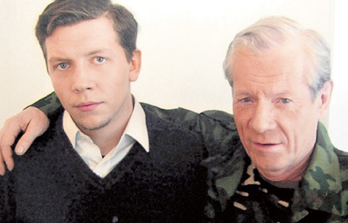 Михаил Жигалов с сыном Аркадием.